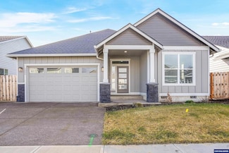 1005 Sassafras St, Independence, OR 97351