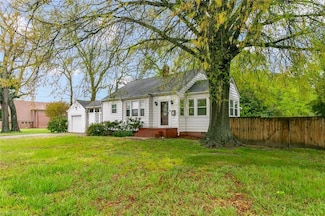 345 Fox Hill Rd, Hampton, VA 23669