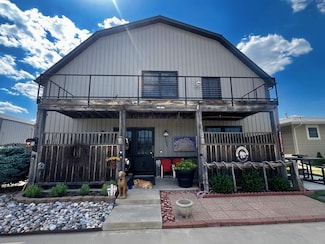 1005 Dolorosa St, Victoria, KS 67671