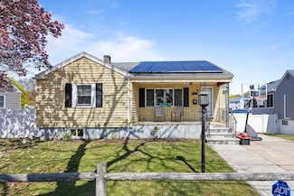 26 Barker Rd, Malden, MA 02148