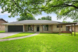1322 Chestnut Rd, Mansfield, TX 76063