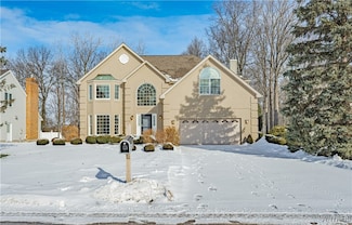611 Briarwood Ln, Lewiston, NY 14092