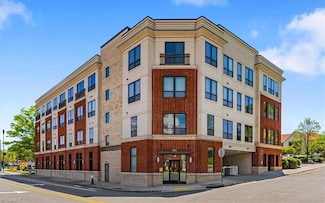 411 W Washington St Unit 111, Greensboro, NC 27401