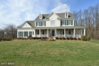 39481 Golden Springs Ct, Hamilton, VA 20158