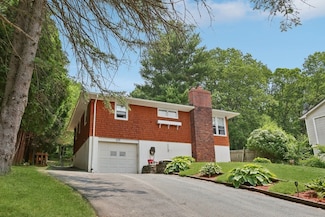 127 Loxwood St, Worcester, MA 01604