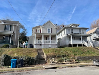 523 6th St SE, Roanoke, VA 24013