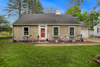 77 S Sprague St, Coldwater, MI 49036