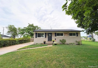 8220 Rivard Ave, Warren, MI 48089