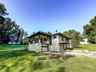 2408 Oakhill Rd, Gibsonia, PA 15044