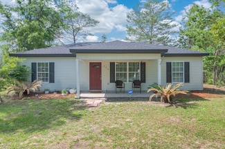 254 E Iris Ln, Defuniak Springs, FL 32433