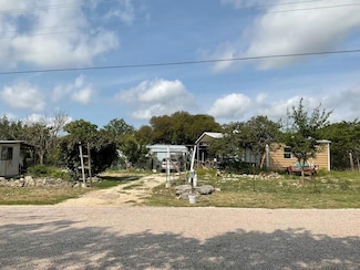 313 Elm Pass II Rd E, Center Point, TX 78010