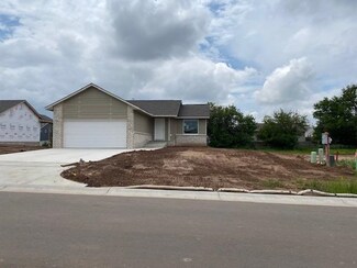 4439 N Rutgers St, Maize, KS 67101