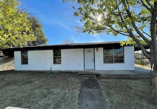 1548 Harding St, Eagle Pass, TX 78852