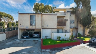 6828 Fulton Ave, Los Angeles, CA 91605