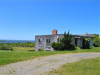19 Lake Rd, Chilmark, MA 02535