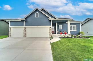 19856 Birch Ave, Gretna, NE 68028