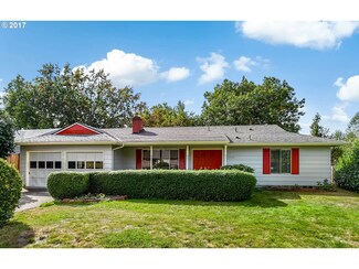 19080 NW Illahe St, Portland, OR 97229