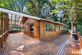 3051 Hales Passage Dr, Lummi Island, WA 98262