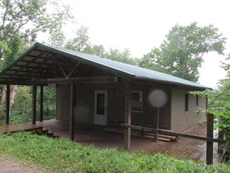 579 Nine Mile Rd, Saint Marys, WV 26170