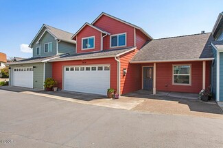 2634 SW Brant St, Newport, OR 97365