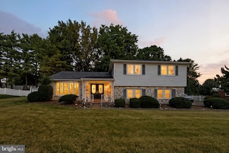 985 Milkweed Ln, Huntingdon Valley, PA 19006