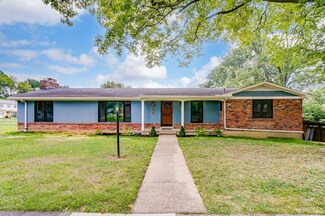 8578 Hermitage Ln, Cincinnati, OH 45236