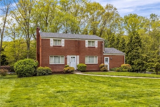 677 Olive St, Pittsburgh, PA 15237