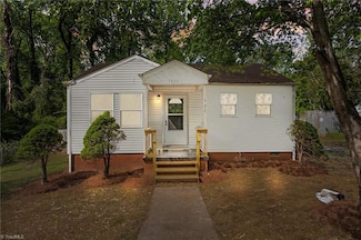 1702 J Ave, Greensboro, NC 27403