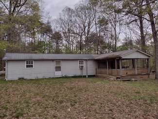 1036 Goforth Rd, Spencer, TN 38585