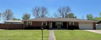 1108 Alex Denton Dr, Sallisaw, OK 74955