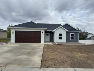 1305 Delea Dr, Great Falls, MT 59404