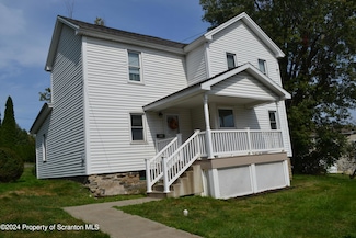 939 E Drinker St, Dunmore, PA 18512