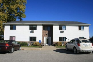 105 6th Ave SW, Waukon, IA 52172