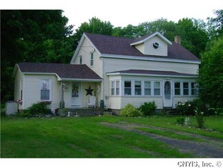1719 Schoolcraft Rd, Sterling, NY 13156