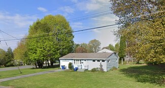 101 Fairwood Dr, Syracuse, NY 13219
