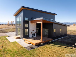 1558 Snowshoe Ln, Driggs, ID 83422