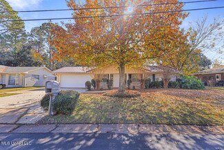 2147 Floyd Dr, Biloxi, MS 39531