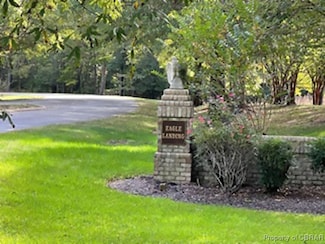 26A Bald Eagle Dr, Mollusk, VA 22503