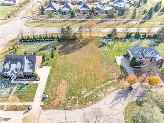 1382 Prestonwood Ct S, Xenia, OH 45385