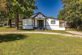 125 W Walnut St, Coweta, OK 74429