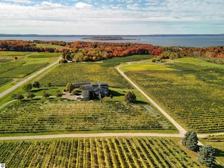 2721 Nelson Rd, Traverse City, MI 49686