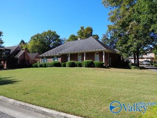1113 Trenton Dr SW, Decatur, AL 35603