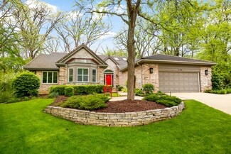 104 Creekside Ct, Saint Charles, IL 60174