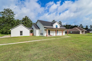 141 Graystone Rd, Dry Prong, LA 71423