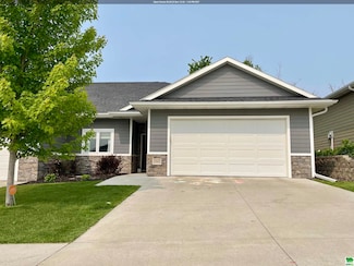 2943 Chestnut Ave, Sioux City, IA 51104