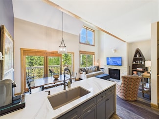 27 Lake Ridge Cir Unit 1842, Dillon, CO 80435