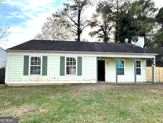 4561 Garden Hills Dr, Stone Mountain, GA 30083