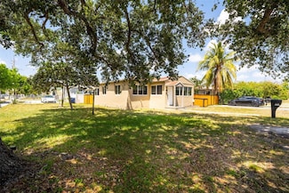 327 S 28th Ave, Hollywood, FL 33020
