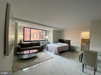 1011 Arlington Blvd Unit 812, Arlington, VA 22209
