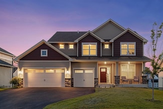 7307 Geneva Ct, Lino Lakes, MN 55038